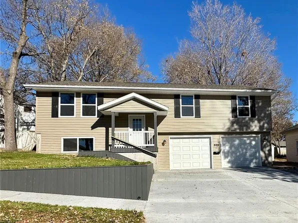 609 E 4th St, Maryville, MO 64468