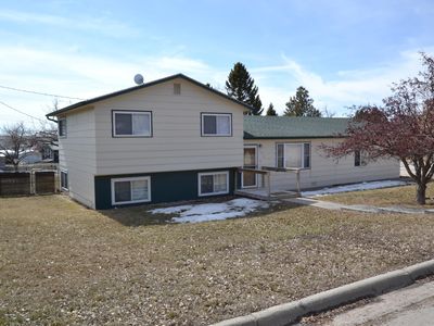 1034 Wood St, Newcastle, WY, 82701