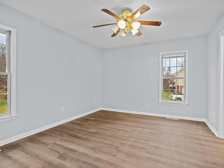 6818 Salem Quarter Rd — Photo 19