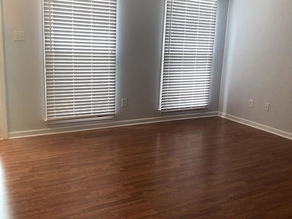 5th image of 1525 Clear Brook Dr