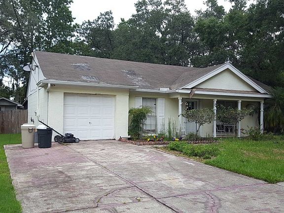 2nd image of 1206 Robin Dr