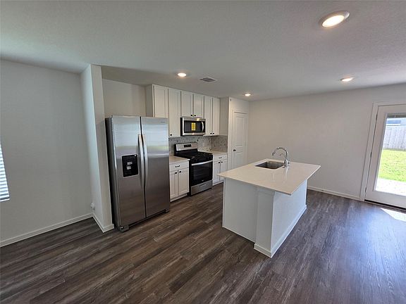 5th image of 40934 Seasoned Oak Ln