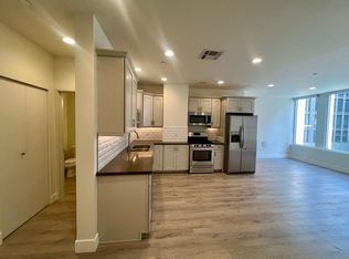 314 W 6th St #306, Los Angeles, CA 90014