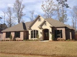 221 Pine Crest Dr, Madisonville, LA 70447