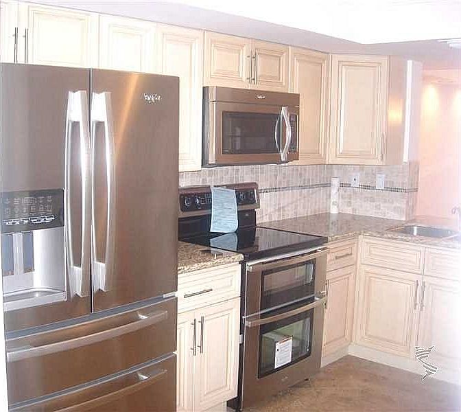 1st image of 20308 NE 34th Ct