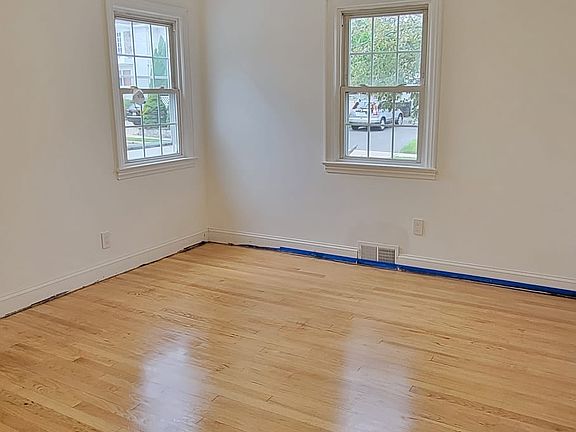 5th image of 15 Dudley Dr