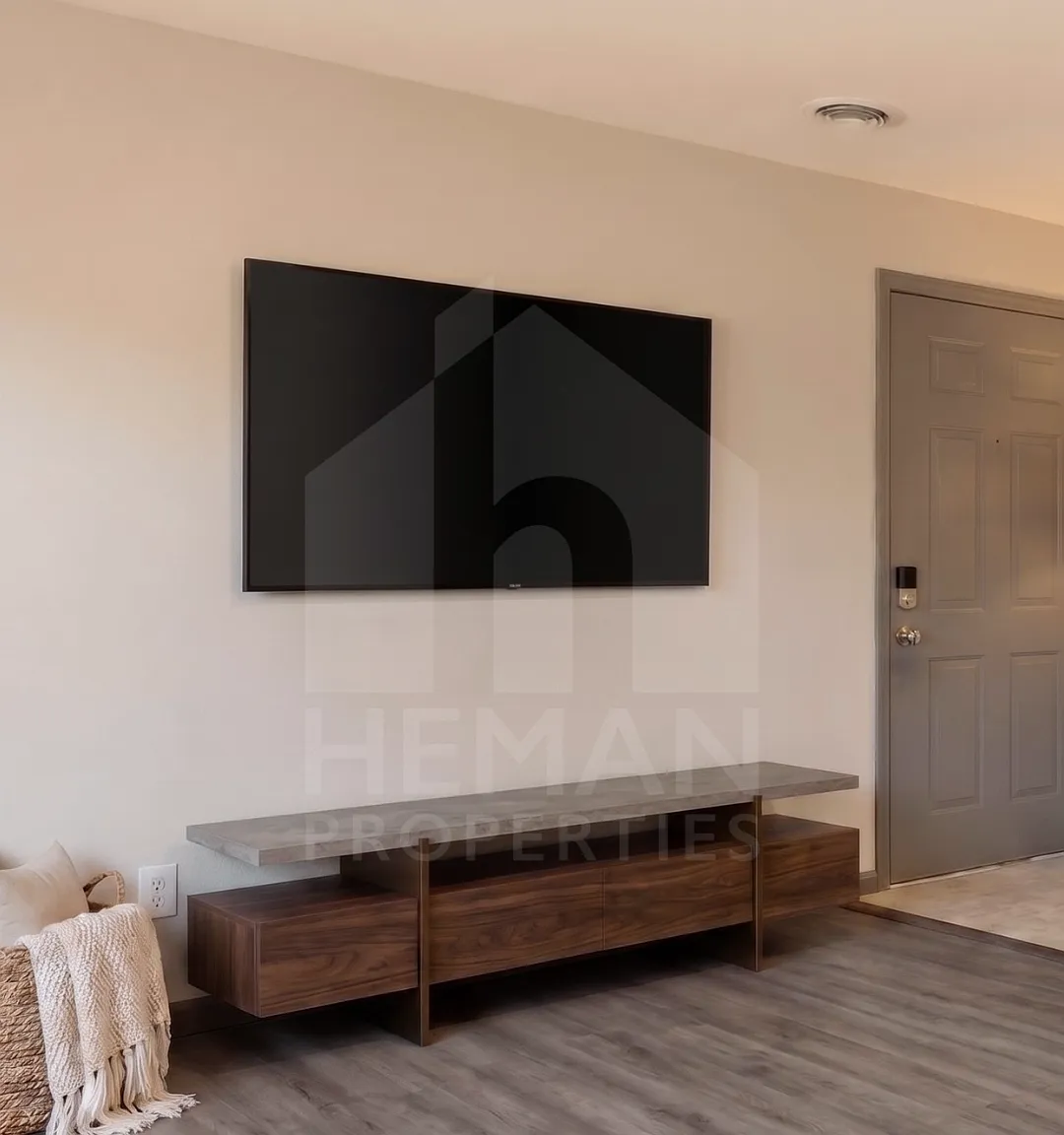 2 bed, $900 — Photo 2