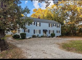 402 W 5th Ave, Raeford, NC 28376