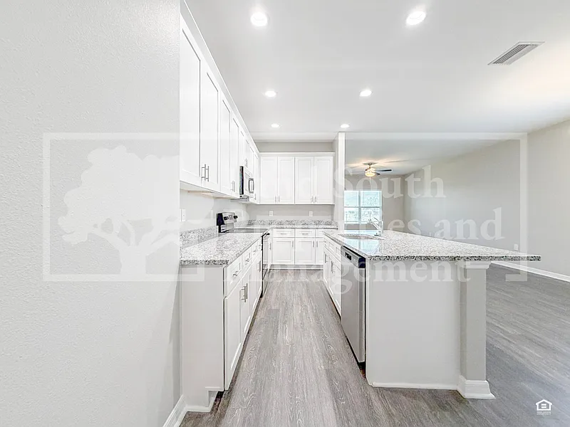 3 bed, 2.0 bath, 1837 sqft, $2,950 — Photo 4