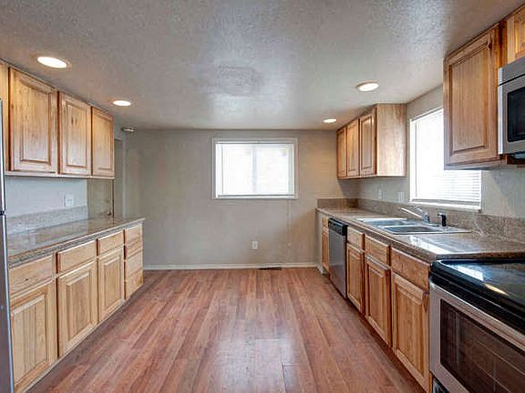 2nd image of 3353 W Virginia Ave