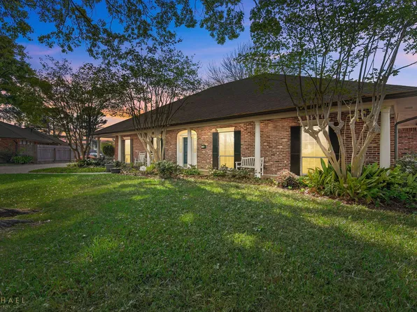 7702 Southfork Dr, Shreveport, LA 71105