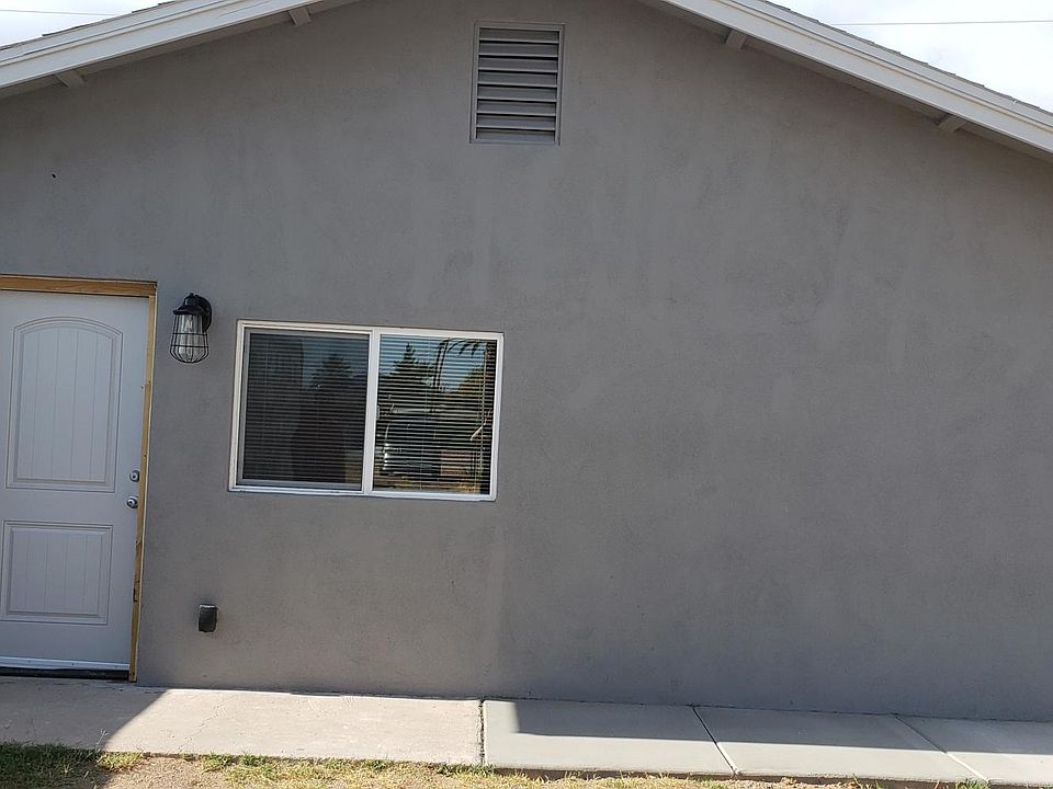 1st image of 3226 E Sunnyside Ln