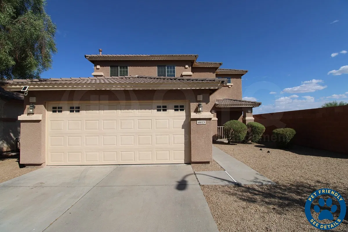 4 bed, 2.0 bath, 1712 sqft, $2,299 — Photo 1