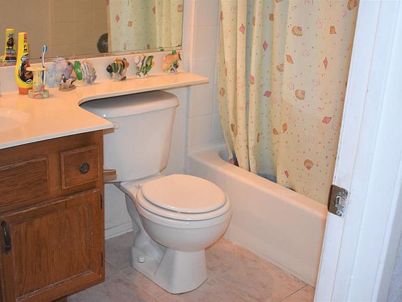 3rd image of 1567 Aptos Ln