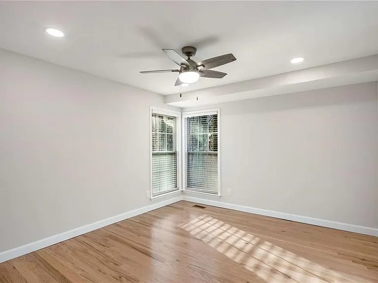 3412 Belleford Ct NE — Photo 16