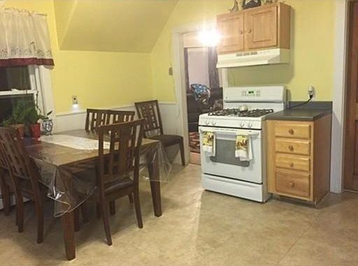 2nd image of 120 Winthrop St #2