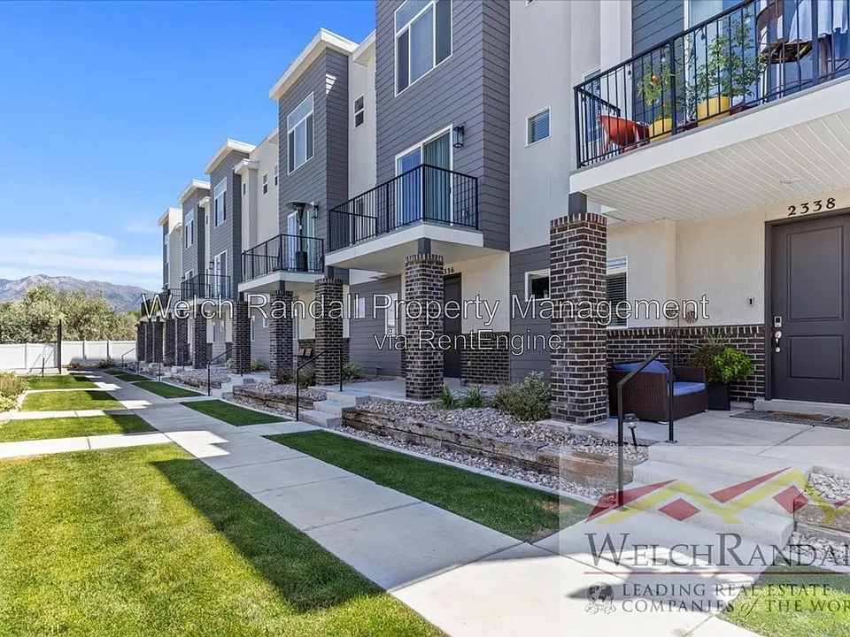 2336 W James Way