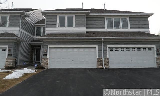 1st image of 587 Sutherland Dr