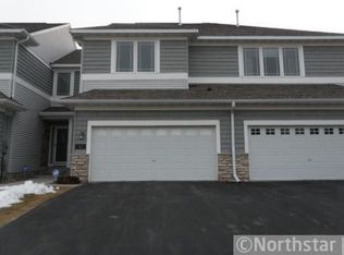587 Sutherland Dr, Woodbury, MN 55129