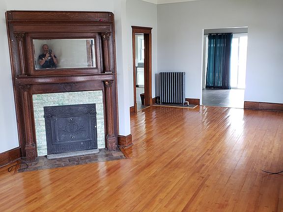 3rd image of 1200 Minneapolis Sault Est #497I3