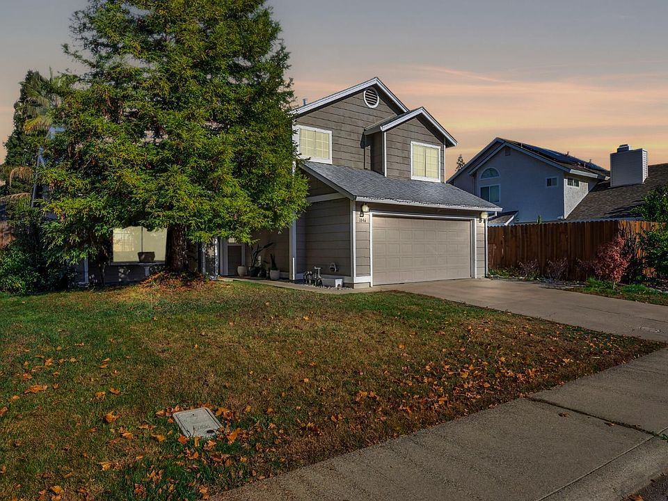 1st image of 1046 McRae Way