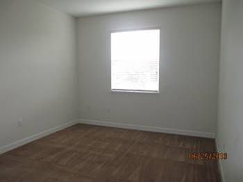 4th image of 1701 London Crest Dr Unit 1-210