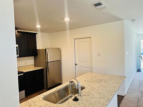 2nd image of 117 Maywood Ln