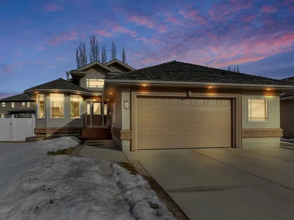 16 W Askin Close, Red Deer, AB T4R 2R7