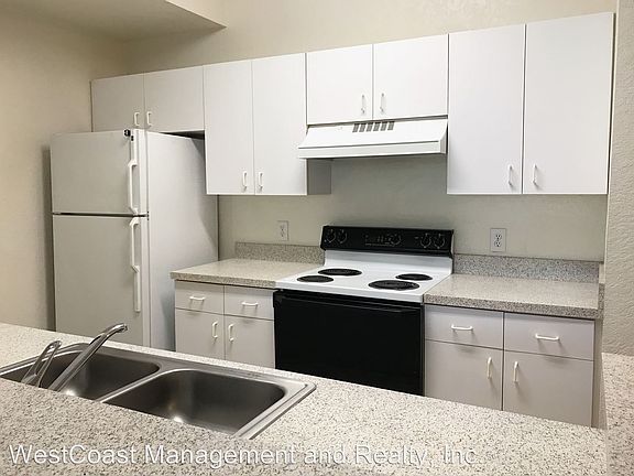 5th image of 17102 Carrington Park Dr APT 329