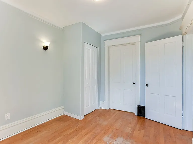 775 Jessamine Ave E — Photo 38