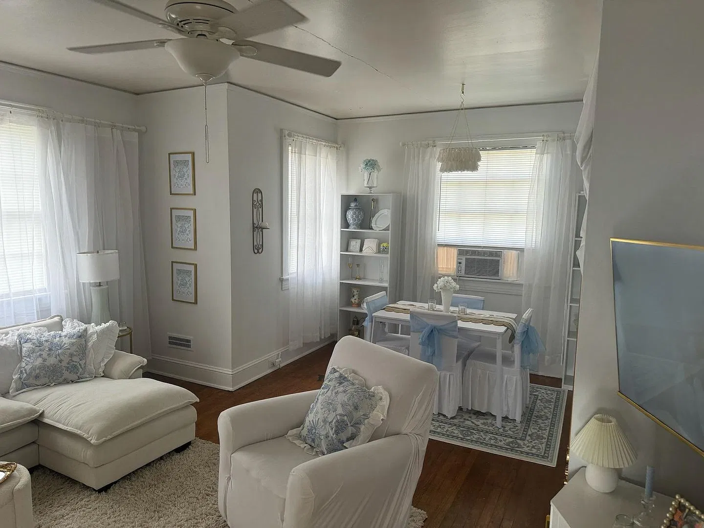 3 bedroom 1 bath duplex in the grid — Photo 3
