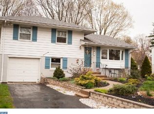 703 Scott Ln, Wallingford, PA 19086