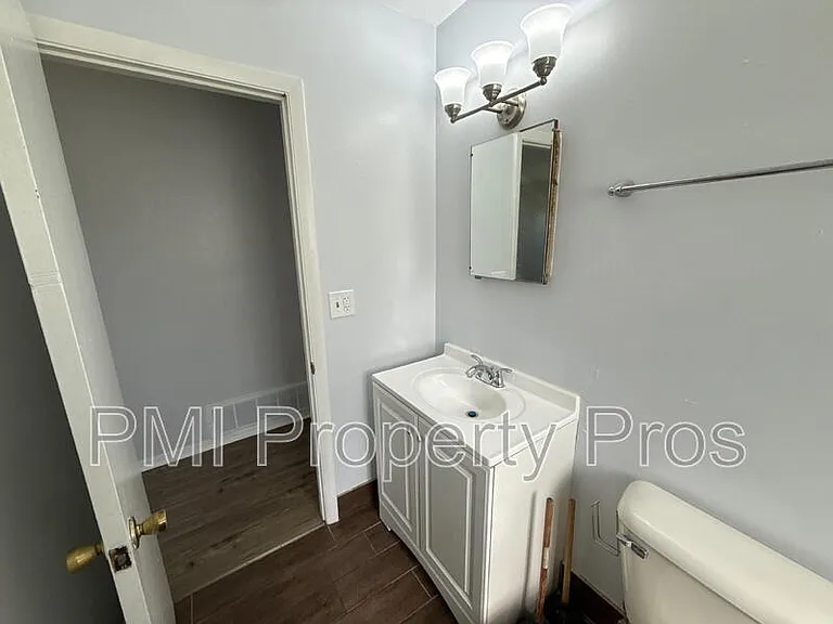 2716A N Buffum St — Photo 12