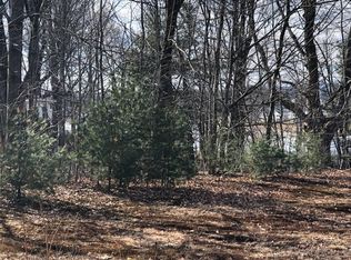 410 Hollis Rd, Lunenburg, MA 01462