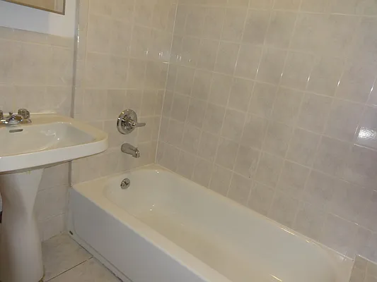 Rented by Blue Egg Realty Corp | media 5