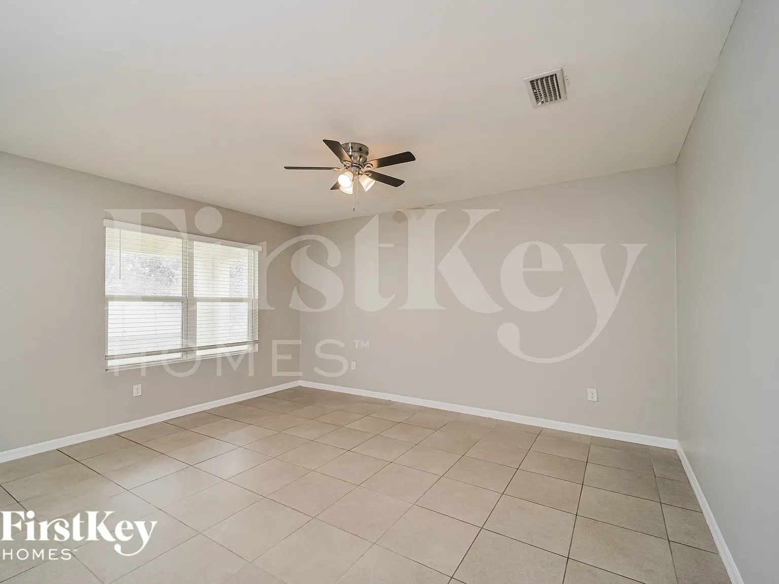 3 bed, 2.0 bath, 1672 sqft, $1,760 — Photo 3