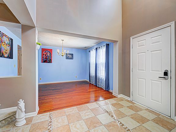 3rd image of 1327 Rolling Hills Ct