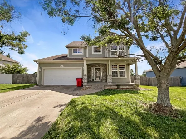 507 SW Longhorn Dr, Oak Grove, MO 64075