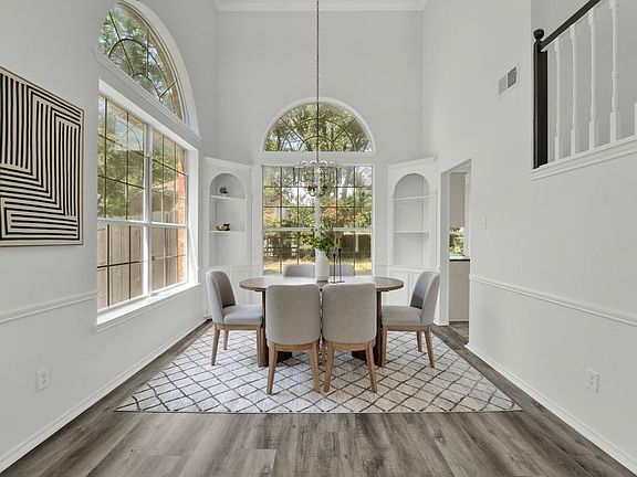 5th image of 6705 Carrington Dr