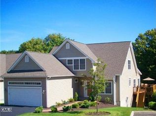 14 Rushbrooke Ln, Shelton, CT 06484