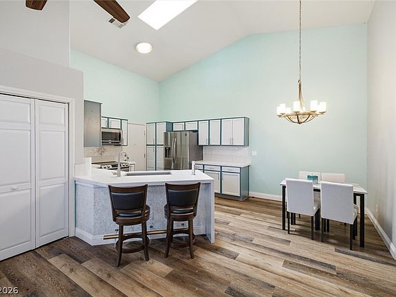 2nd image of 4005 Radbourne Ave