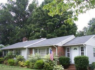 807 Elizabethan Dr, Greensboro, NC 27410
