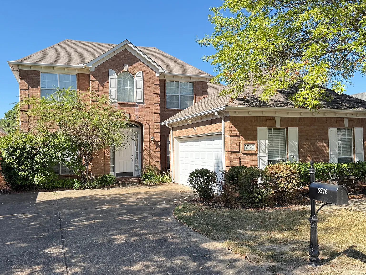 4 bed, 3.5 bath, 2179 sqft, $2,200 — Photo 1