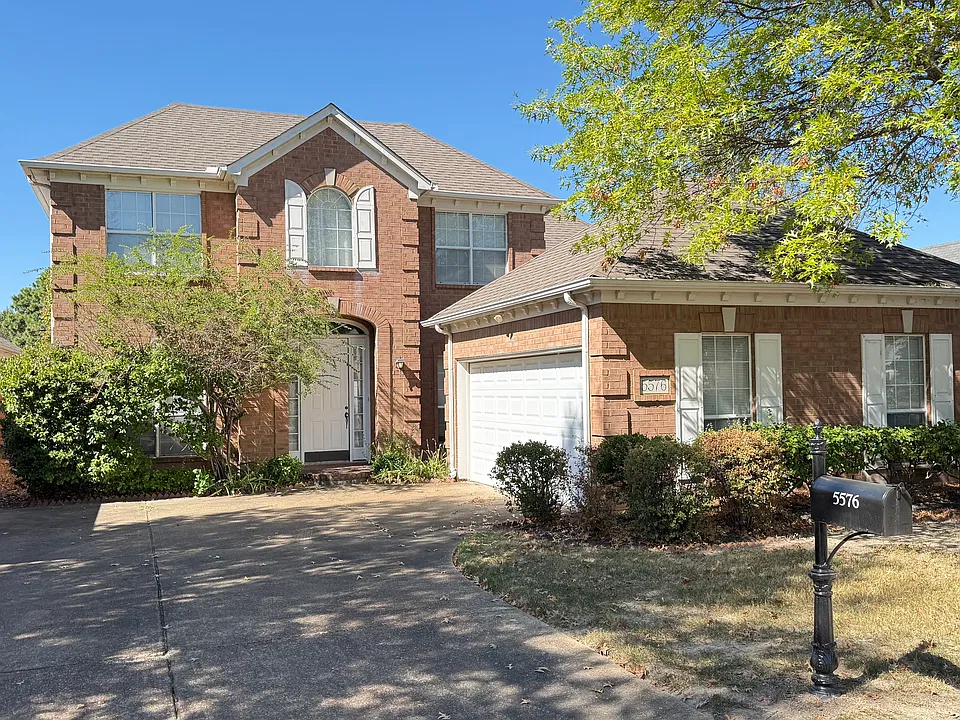 5576 Fountain Bay Dr