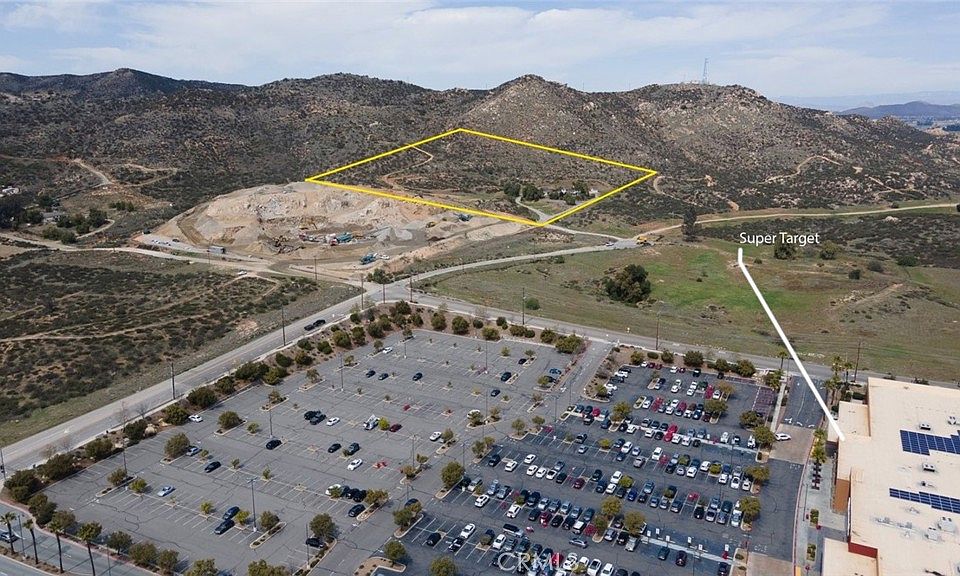 1st image of 27740 Linnel Ln