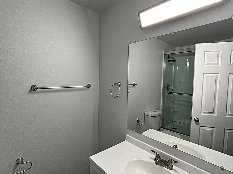 View Ridge Park Villa — Photo 10