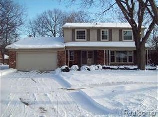 5132 Thorncroft Ave, Royal Oak, MI 48073