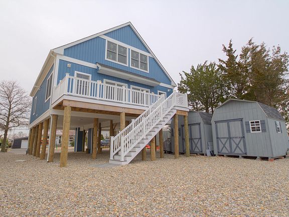 5th image of 306 Maria Dr