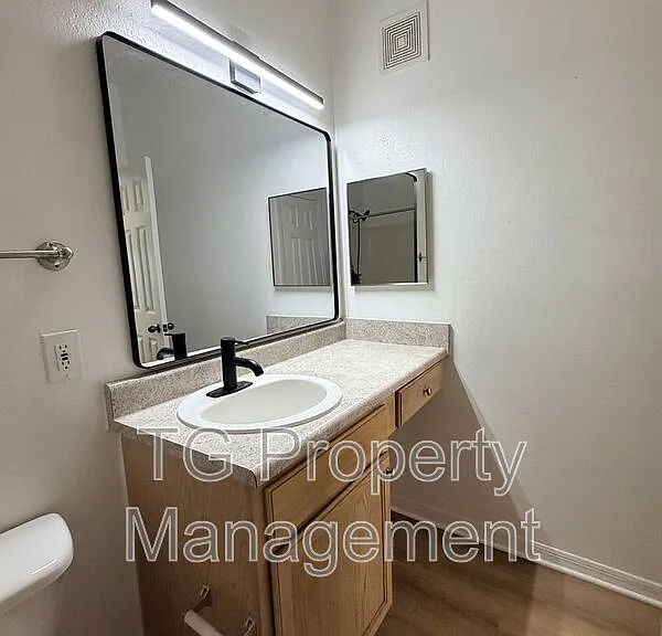 7800 Point Meadows Dr #1523 — Photo 32