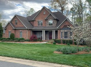 3913 Burning Tree Ln, Winston Salem, NC 27106